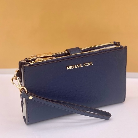 Michael Kors DoubleZip Wallet
Wristlet Navy - Picture 14 of 14
